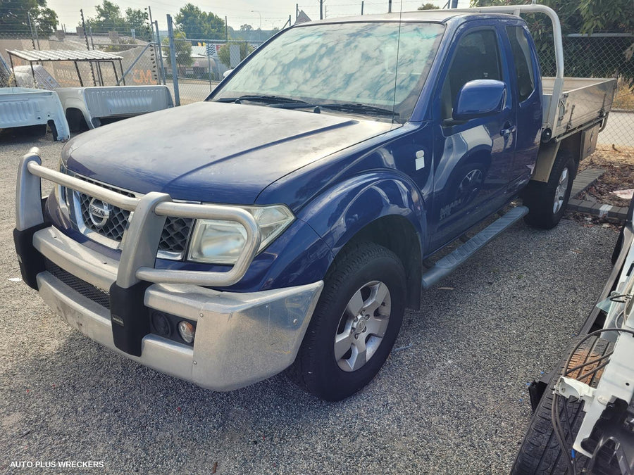 2009 Nissan Navara Headrest