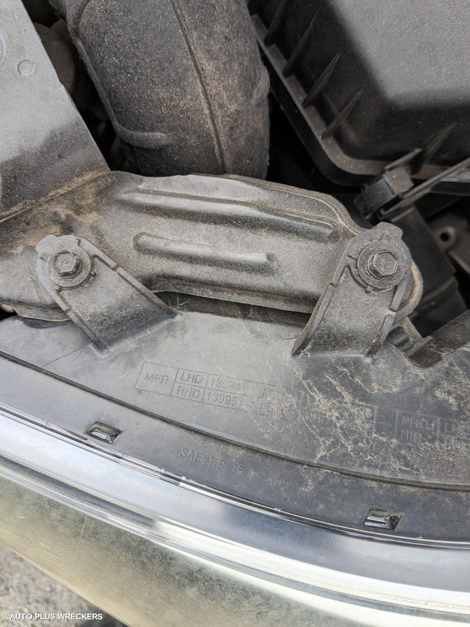 2014 Hyundai Elantra Left Headlamp