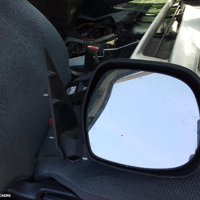 2012 Toyota Hiace Seatbelt Stalk