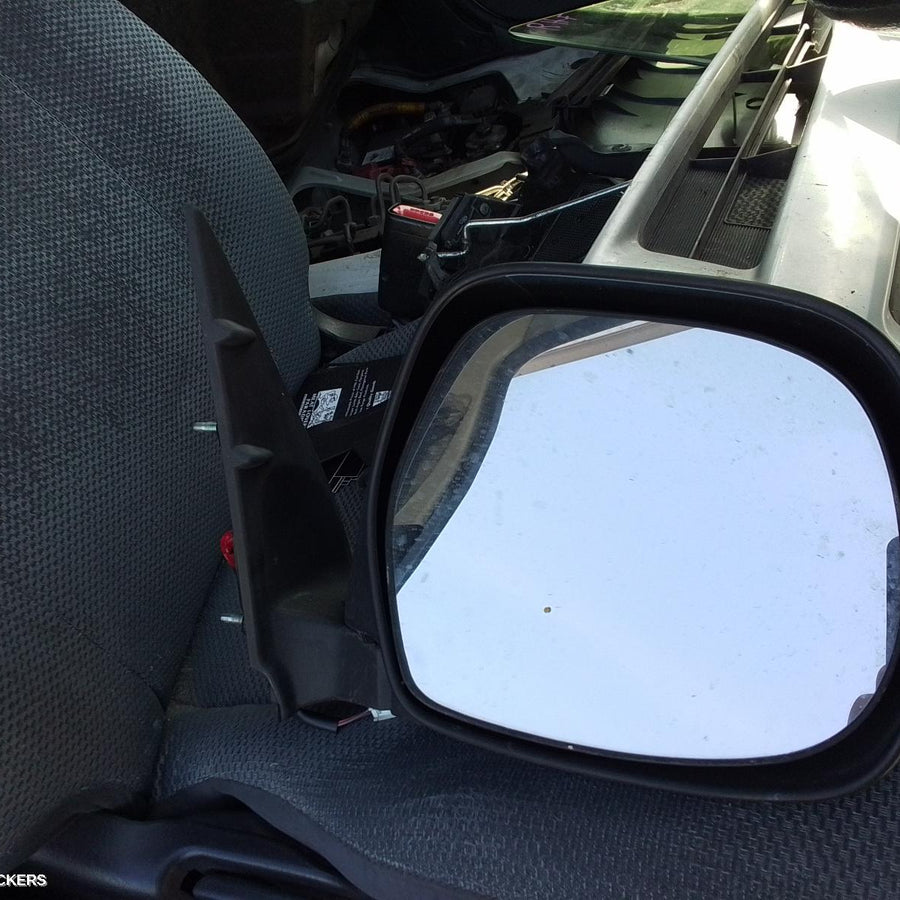 2012 Toyota Hiace Seatbelt Stalk