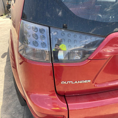 2006-2009 Mitsubishi Outlander Rear Garnish
