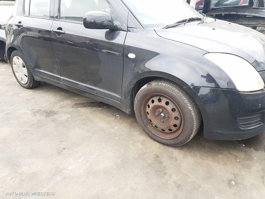 2008 Suzuki Swift Left Rear Door Window