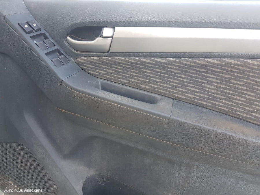 2015 Holden Colorado Left Front Window Reg Motor