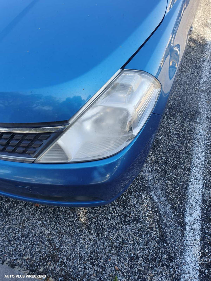 2006 Nissan Tiida Grille