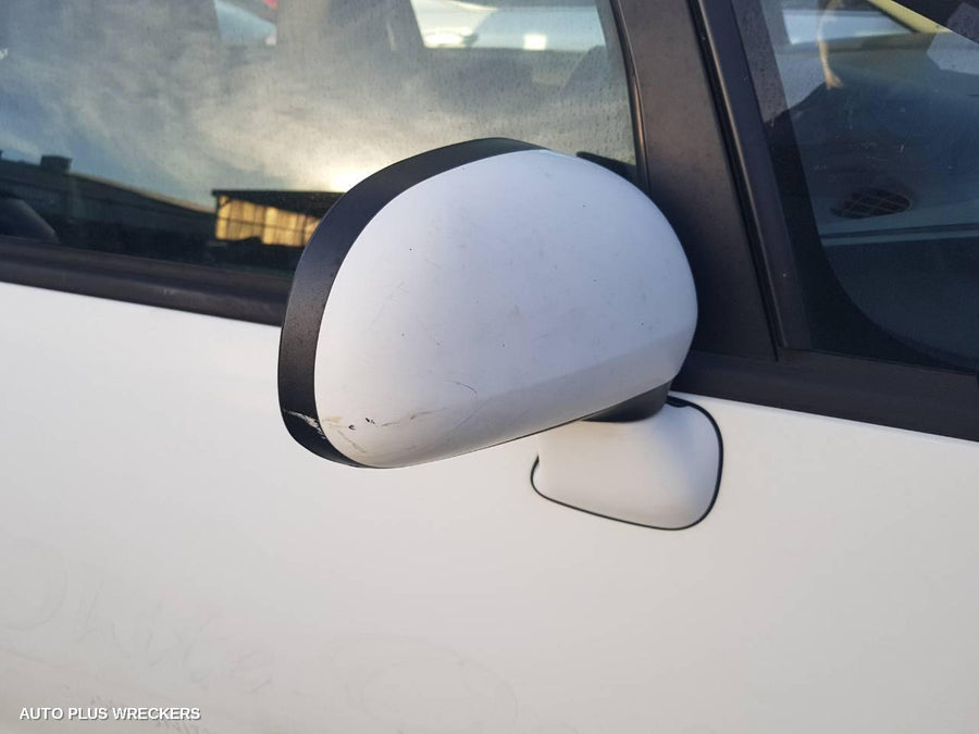 2007 Mitsubishi Colt Radiator