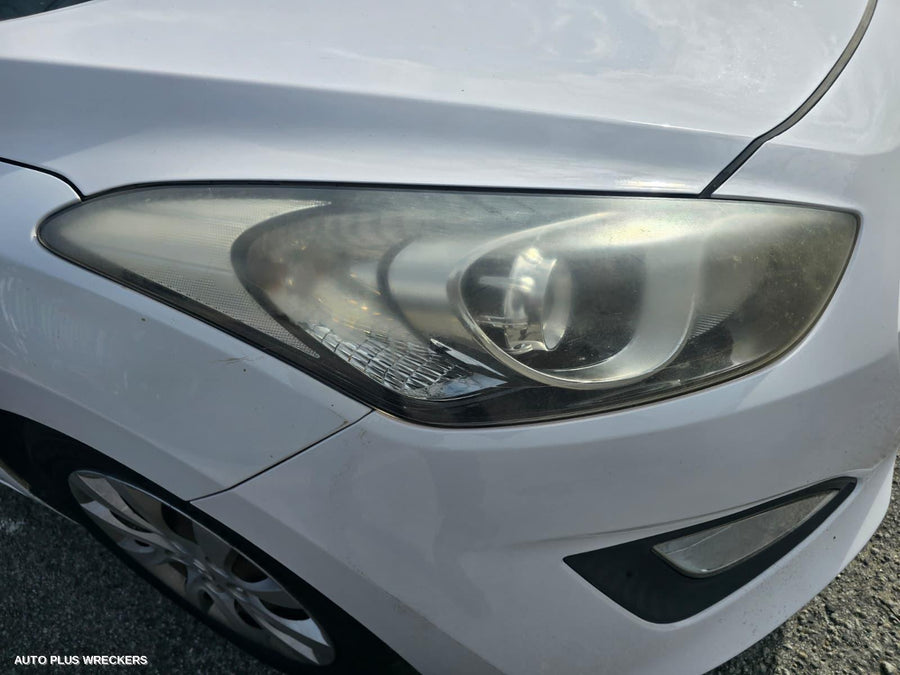 2012-2017 Hyundai I30 High Level Stoplight