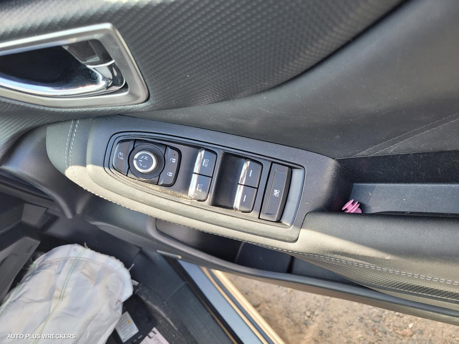 2020 Subaru Forester Body Door Mould