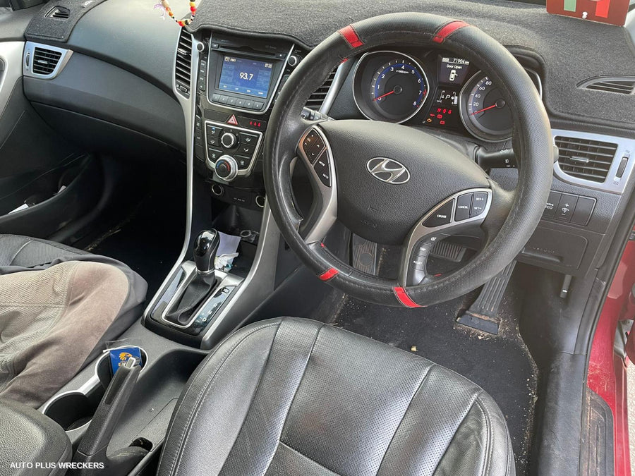 2014 Hyundai I30 Left Rear Door Window