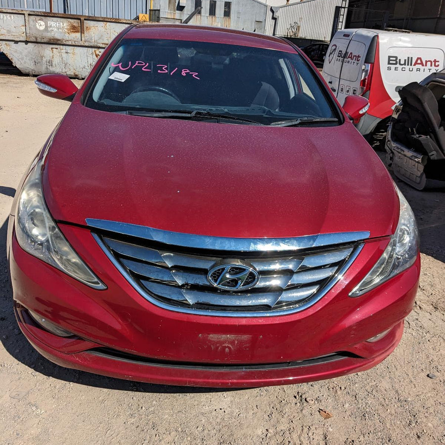 2010 Hyundai I45 Left Taillight