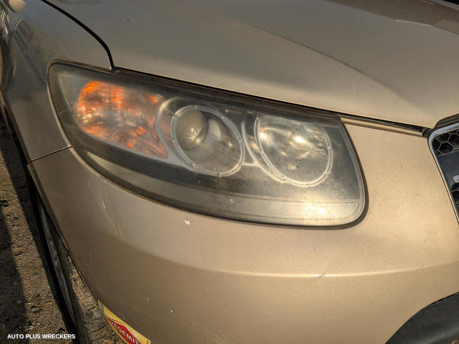 2008 Hyundai Santa Fe Right Headlamp