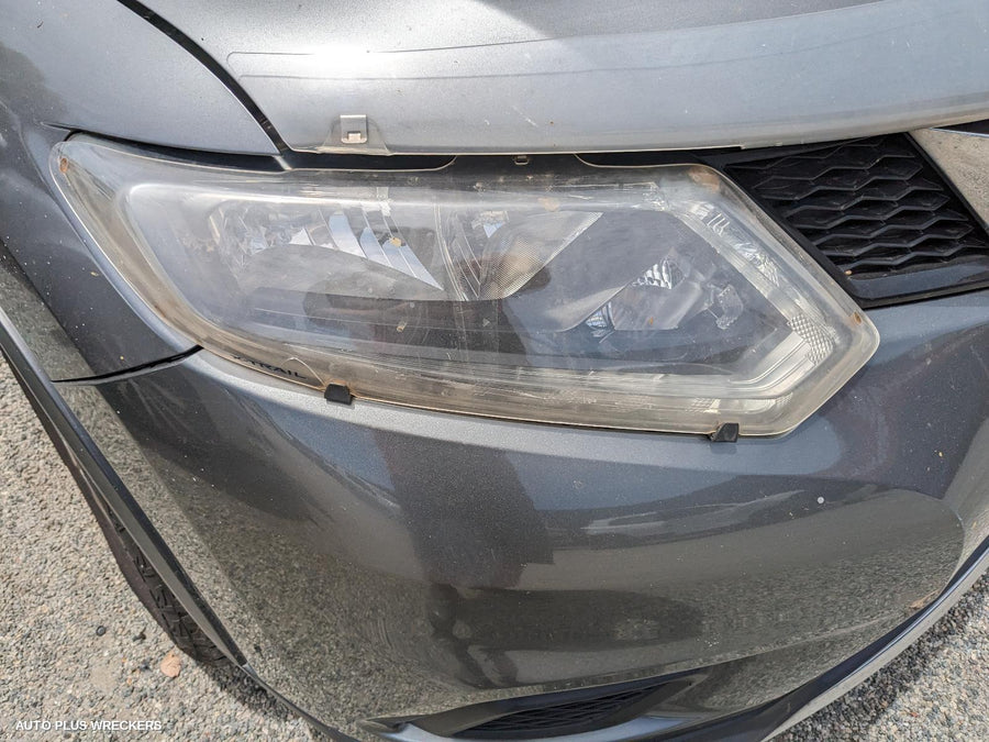 2014 Nissan Xtrail Grille