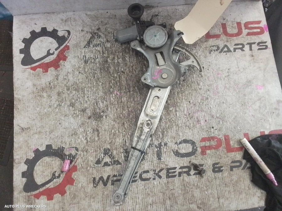 2012-2018 Toyota Rav4 Left Front Window Reg Motor