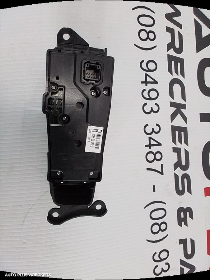 2014-2026 Mazda 2 Combination Switch