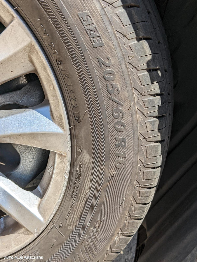 2014 Mazda 3 Seatbelt Stalk