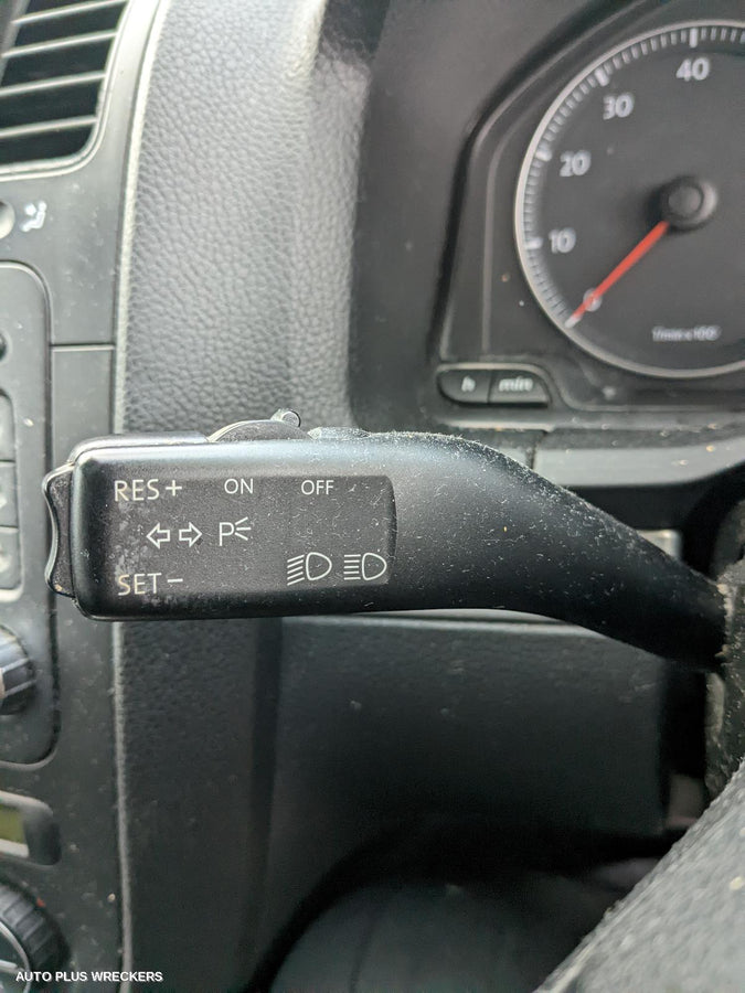 2006 Volkswagen Jetta Left Door Mirror