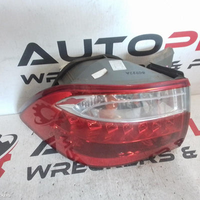 2007 Kia Magentis Left Taillight