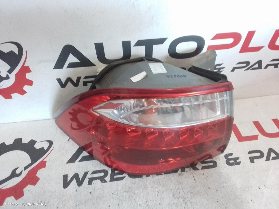 2007 Kia Magentis Left Taillight