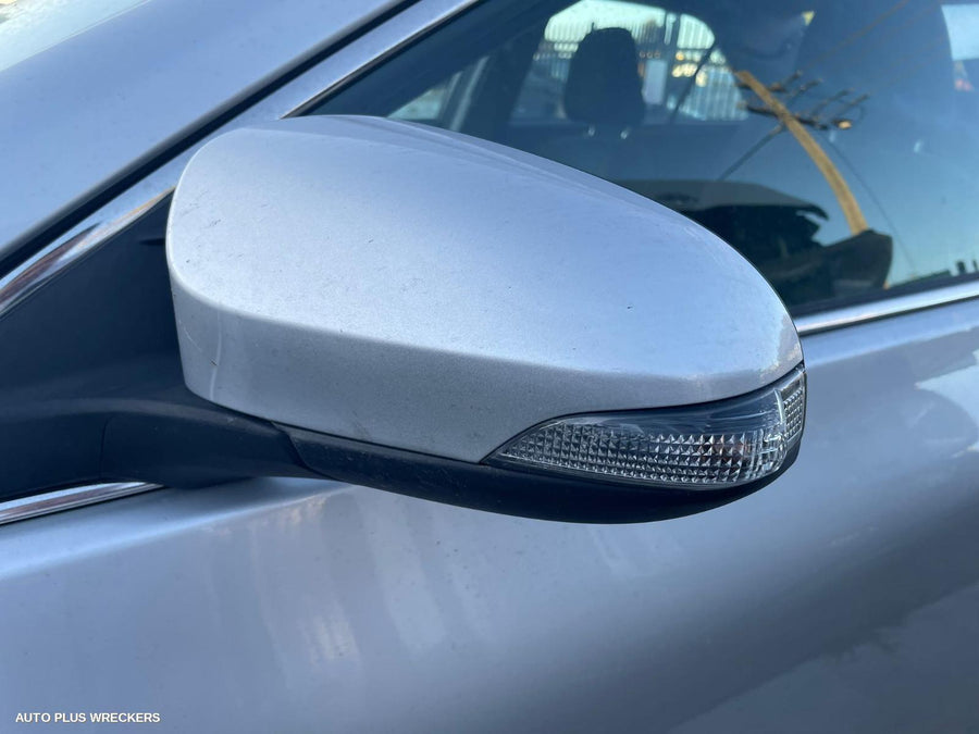 2017 Toyota Camry Left Rear Door Window