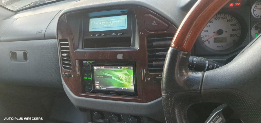 2005 Mitsubishi Pajero Bonnet