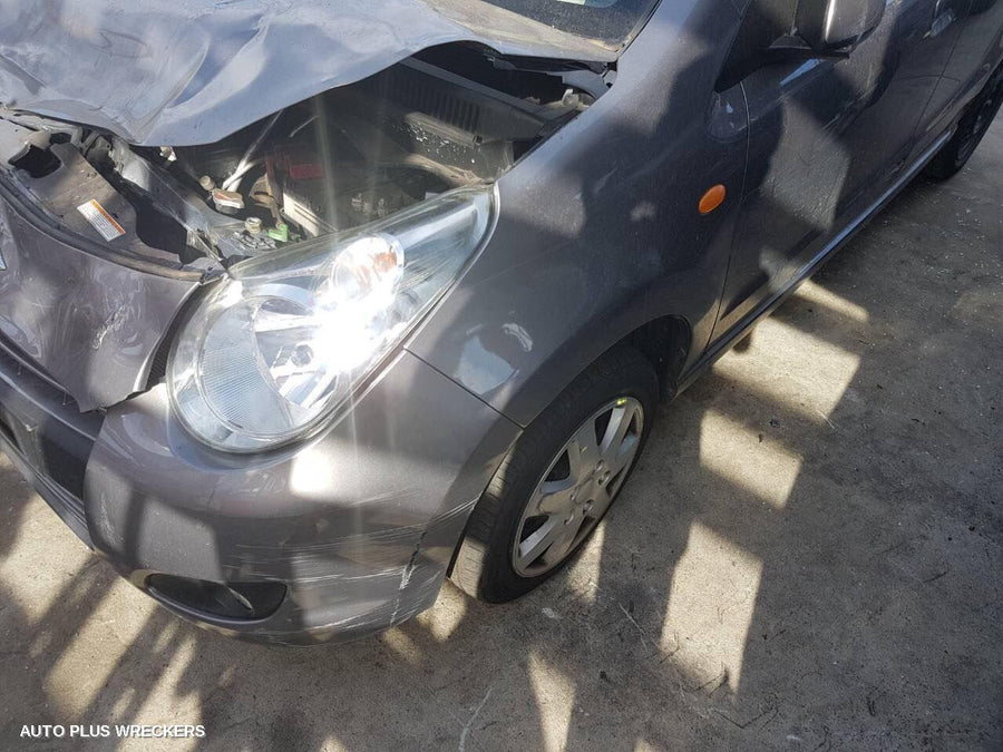 2013 Suzuki Alto Left Guard