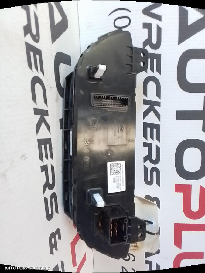 2017-2025 Hyundai I30 Heater Ac Controls