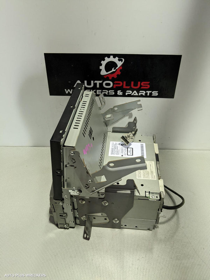 2011 Subaru Liberty Radio Cd Dvd Sat Tv