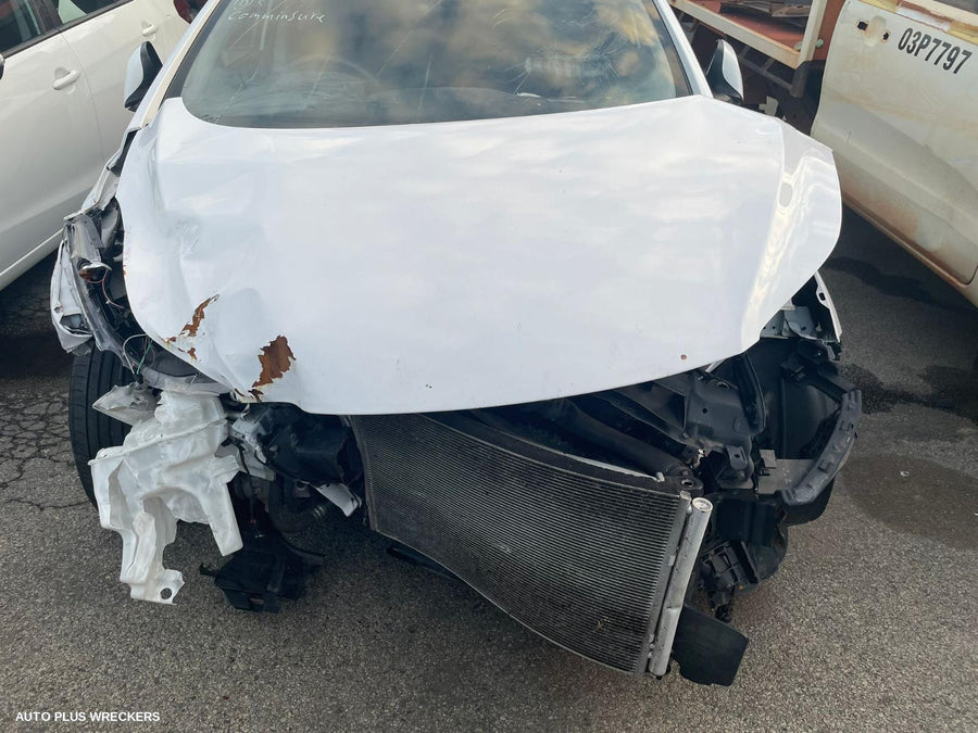 2013 Hyundai Elantra Right Front Door Window