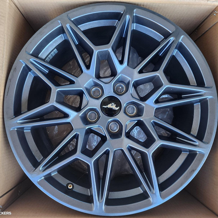 2023-2025 Ford Mustang Wheel Mag