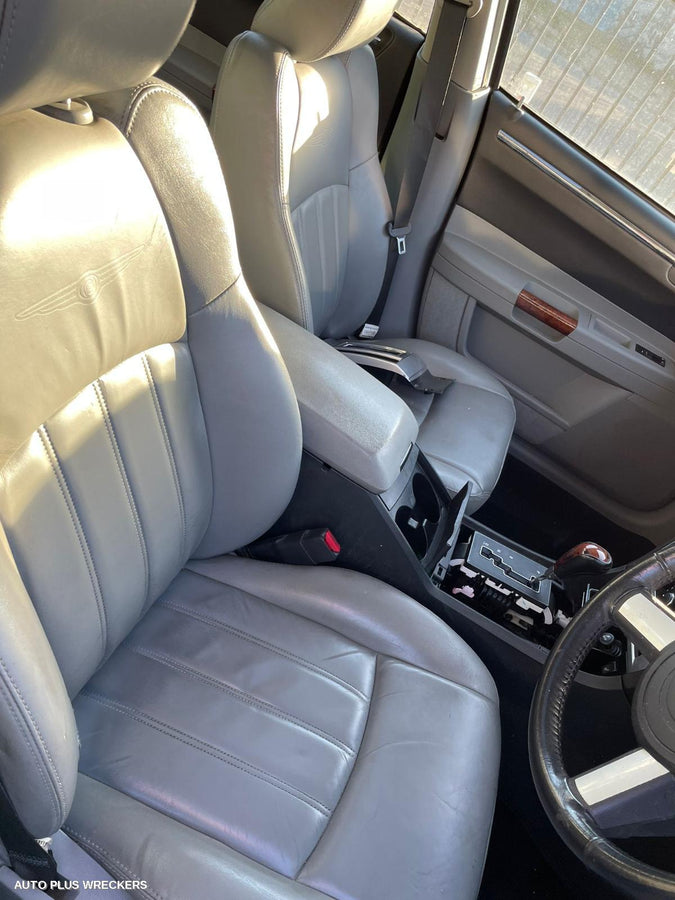 2007 Chrysler 300c Bonnet Hinge Strut