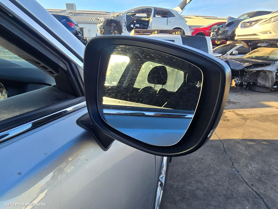 2016-2024 Mazda Cx9 Door Trim