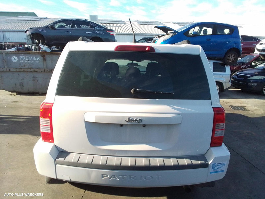 2010 Jeep Patriot Left Rear Door Sliding