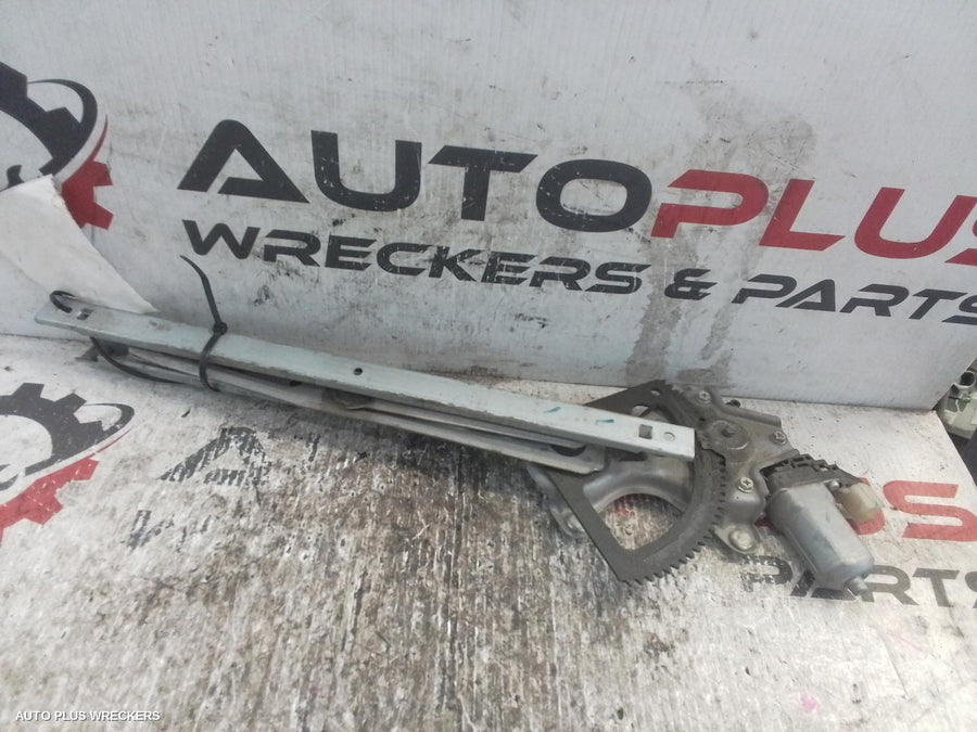 2011 Hyundai I20 Left Front Window Reg Motor