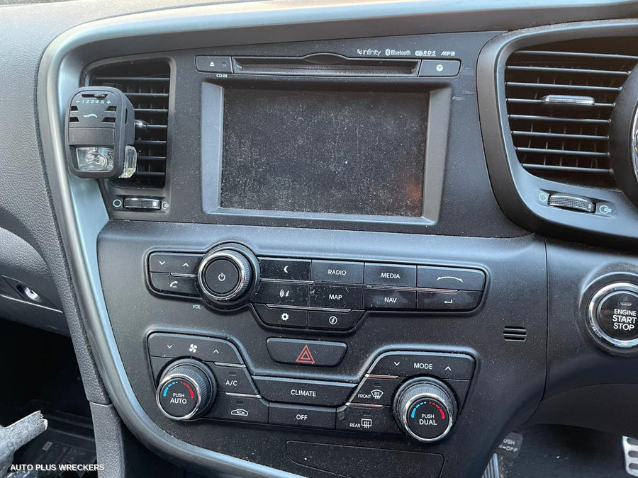 2012 Kia Optima Left Guard