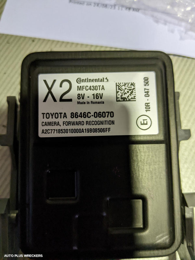 2020 Toyota Camry Reverse Camera