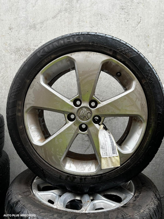 2009-2011 Holden Cruze Wheel Mag