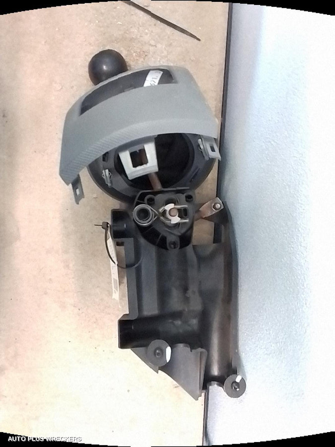2015 Citroen Berlingo Gear Stick Shifter