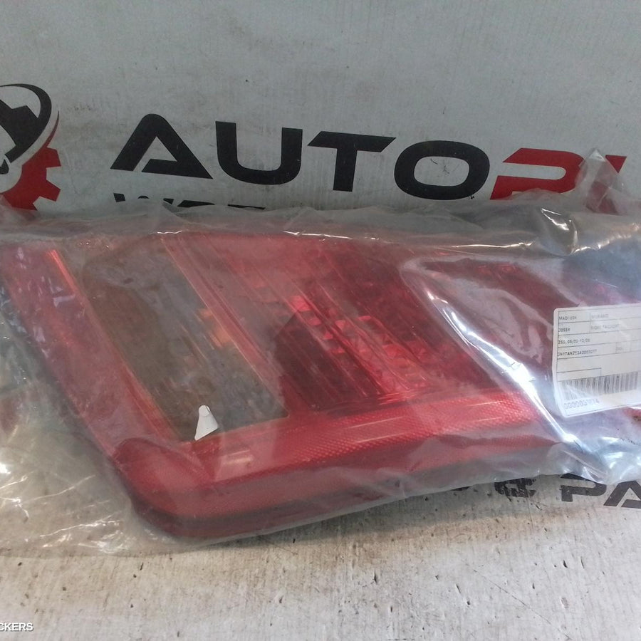 2002-2008 Nissan Murano Right Taillight