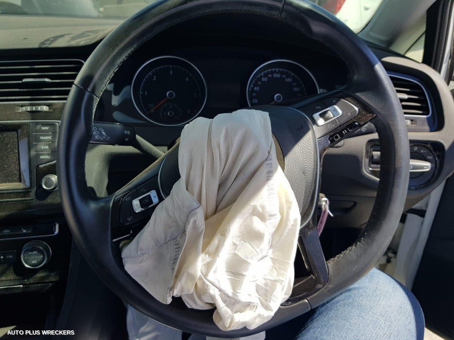 2014 Volkswagen Golf Airbag Module Sensor