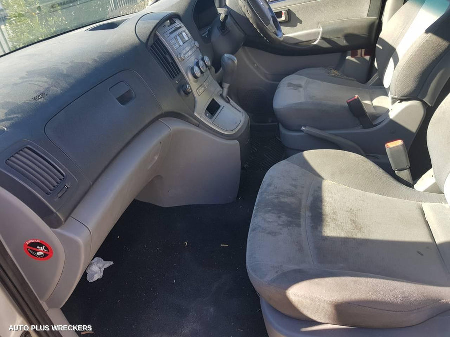 2008 Hyundai Iload/imax Left Front Window Reg Motor