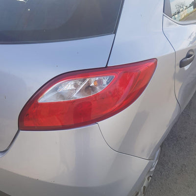 2007 Mazda 2 Radiator