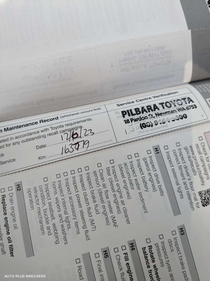 2019 Toyota Hilux Right Front Door Window