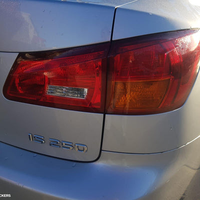 2005-2008 Lexus Is250/is250c Right Taillight