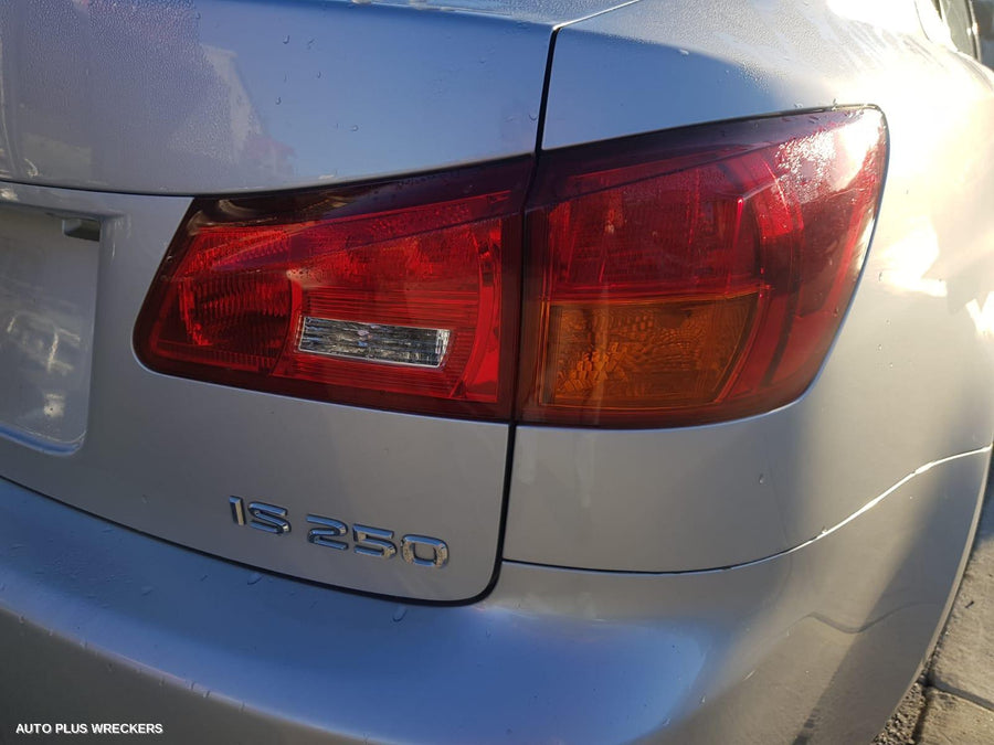 2007 Lexus Is250/is250c Radiator