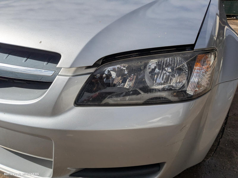 2010 Holden Commodore Right Door Mirror