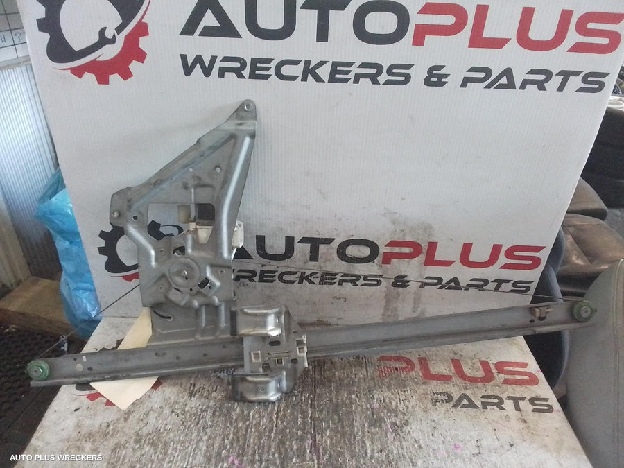 2007 Volkswagen Crafter Right Front Window Reg Motor