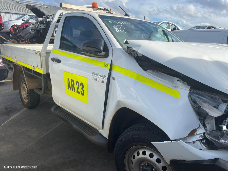 2018 Toyota Hilux Right Front Door Window