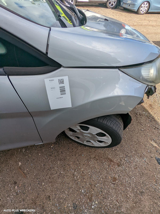 2011 Ford Fiesta Left Rear Door Window