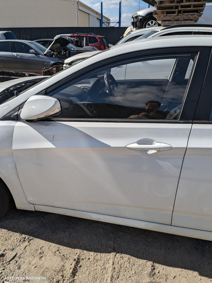 2017 HYUNDAI ACCENT SUNVISOR