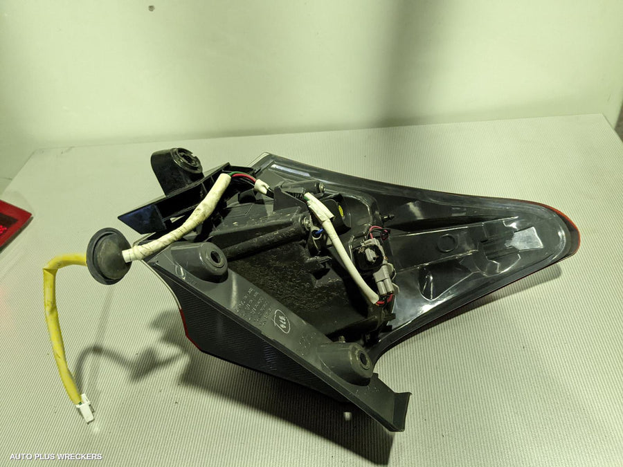 2016 Toyota Corolla Right Taillight