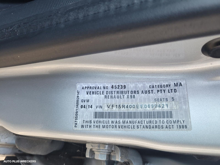 2014 Renault Clio Left Taillight